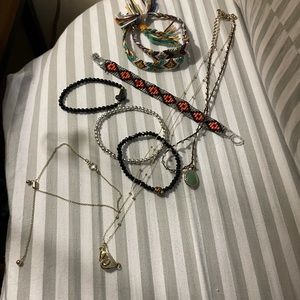 Bracelet/jewelry bundle - several pieces!
